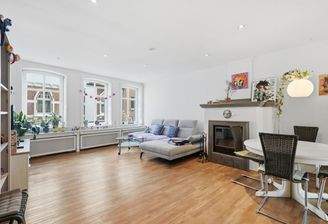 Wohnzimmer - Maisonette-Wohnung.jpg
