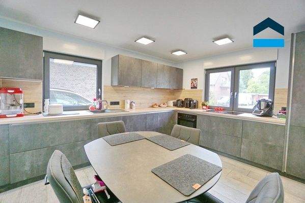 inklusive Einbauküche