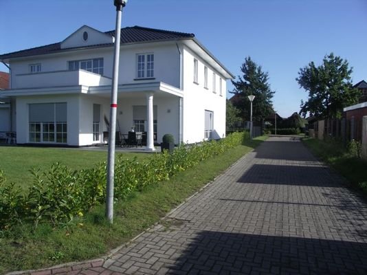 Wohnung Ostflügel Oben mit großem Balkon ..