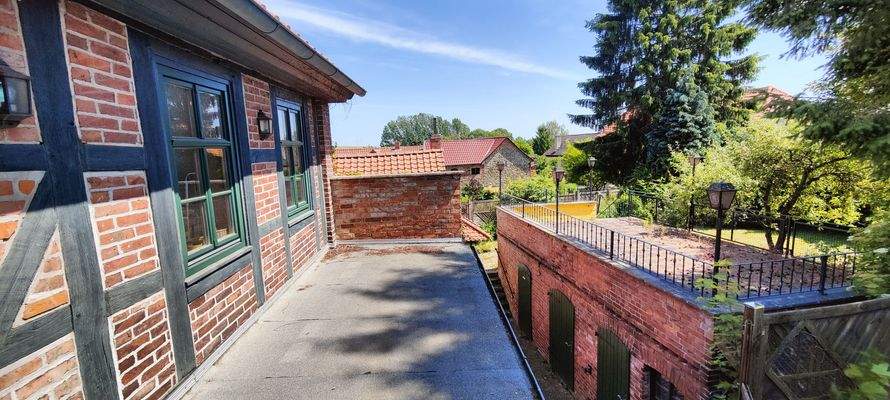 Balkon Einliegerwohnung u. Gastroterrasse