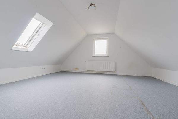 3. Schlafzimmer (Spitzboden)