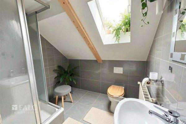 Badezimmer - (KI generiert)