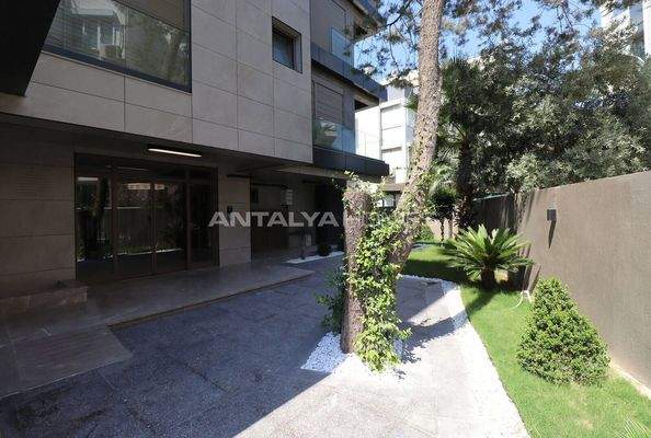 Apartments with Smart Home System Near the Sea in Antalya Lara
