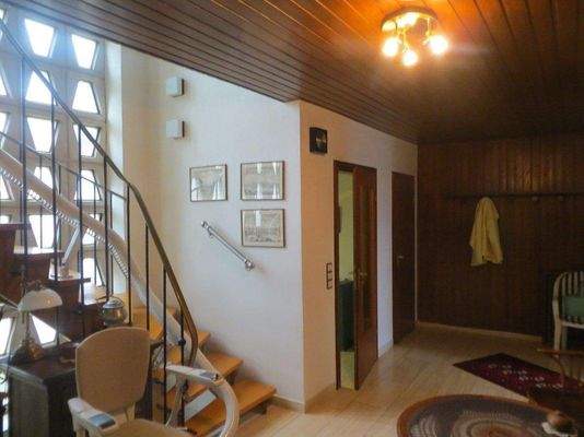 Eingangsbereich mit Treppenhaus