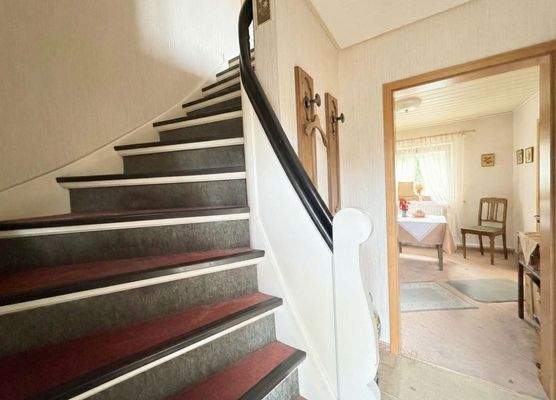 16 Flur Nebeneingang