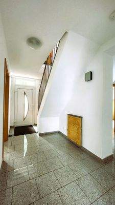 Whg.1 EG Flur Ansicht 2 