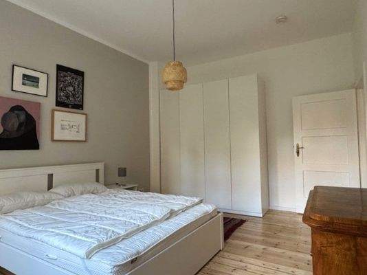 Schlafzimmer 1.1.jpg