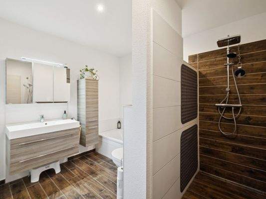 Wannenbad Erdgeschoss