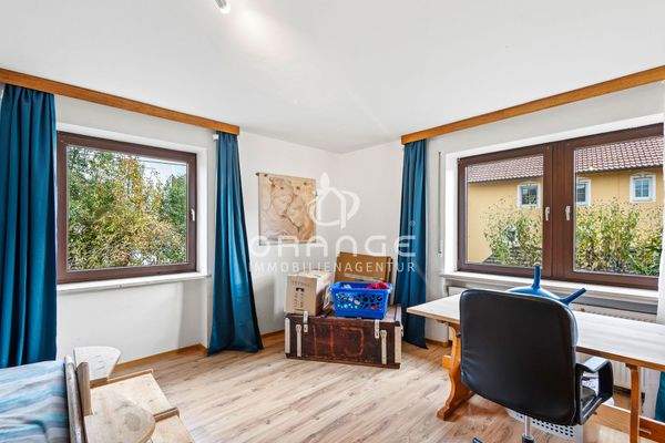 Büro Zweifamilienhaus