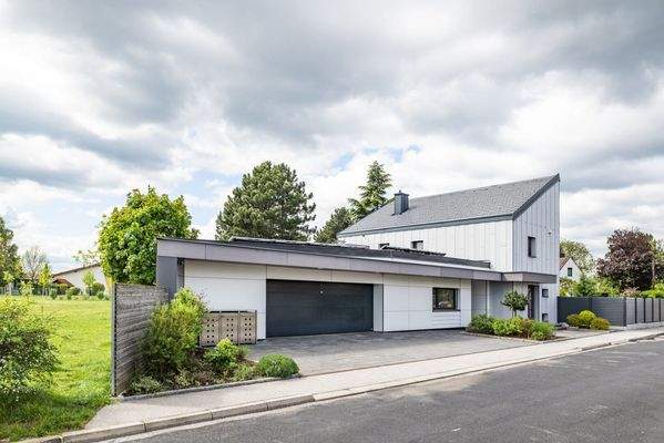 Einfamilienhaus |&nbsp;Straßenansicht