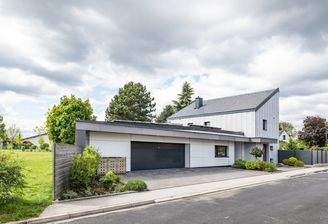 Einfamilienhaus | Straßenansicht