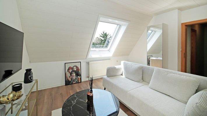 Wohnbereich im Spitzboden