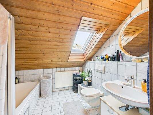 1. OG - Badezimmer.jpg