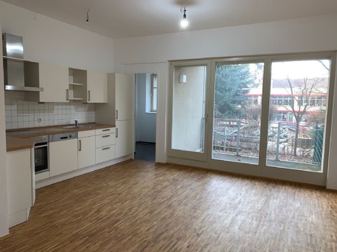 Moderne - großzügige - offene Wohnung mit neuer EBK, Fußbodenheizung und Parkett!!