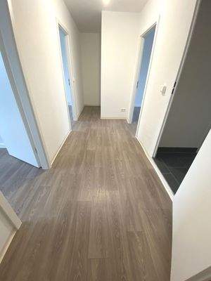 Musterbild Flur mit Abstellbereich