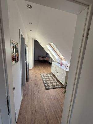 Dachgeschoss_Flur.JPEG