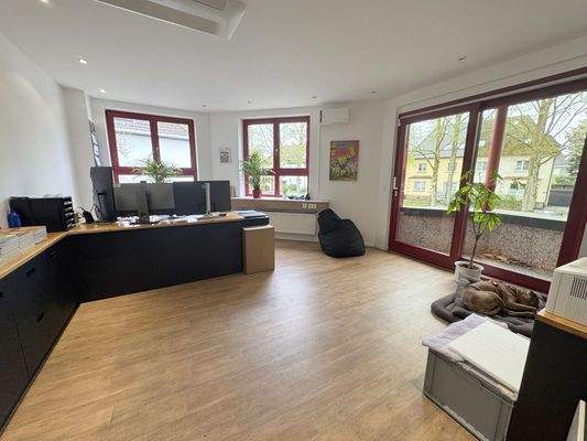 Büro mit Loggia