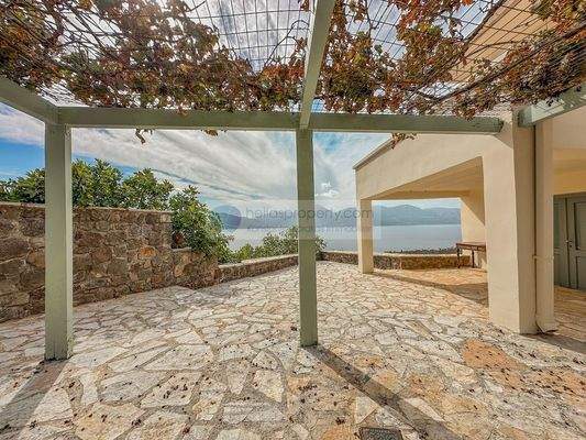 9d0712dfd8854b189b6fc0d045902fbd-original