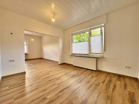 Esszimmer linke Hausseite