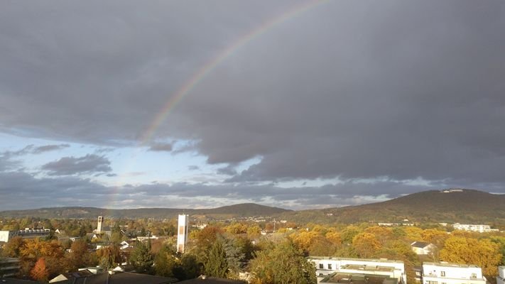 Pennenfeld mit Regenbogen.jpg