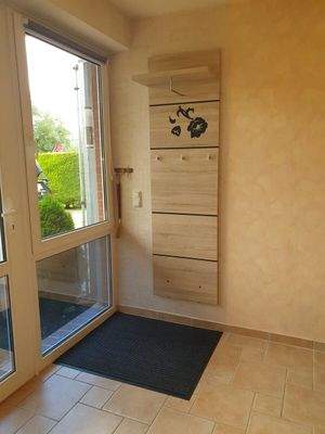 09_Eingangsbereich mit Terrasse