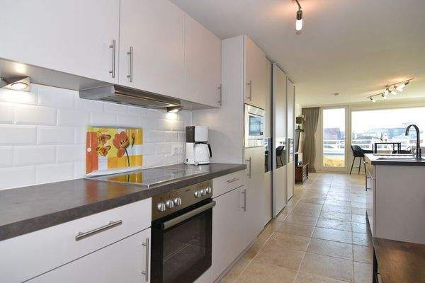 Moderne Living-Room-Kitchen