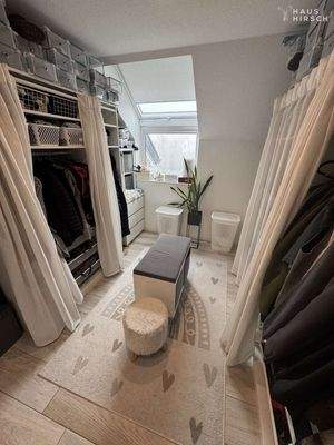 Begehbarer Schrank OG