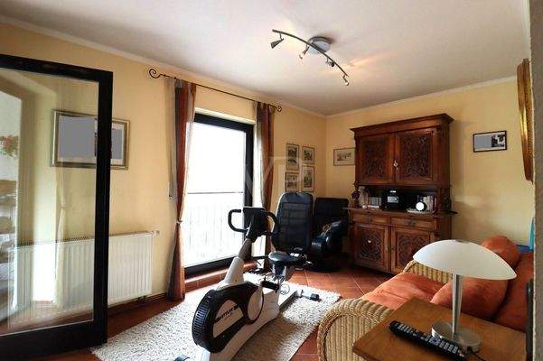 Zimmer EG mit Zugang Wintergarten