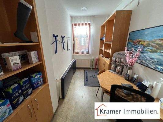 ehemalige Apotheke im EG