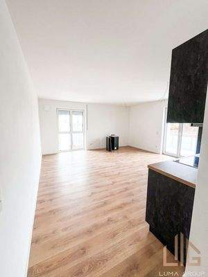 Wohn-/Essbereich Bild 2