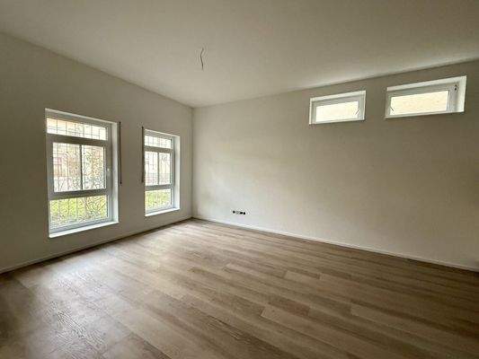 Wohnzimmer/ Esszimmer 