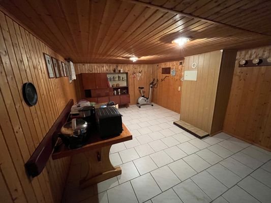 Keller Sportraum.JPG