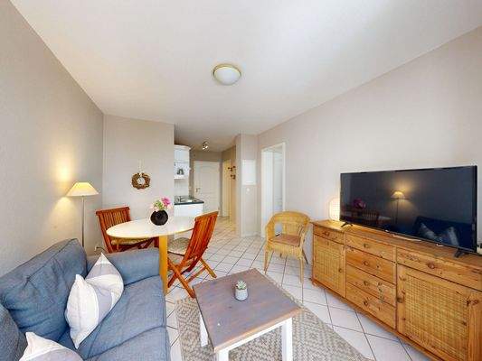 Wohn- und Essbereich mit Zugang zur Sonnenterrasse