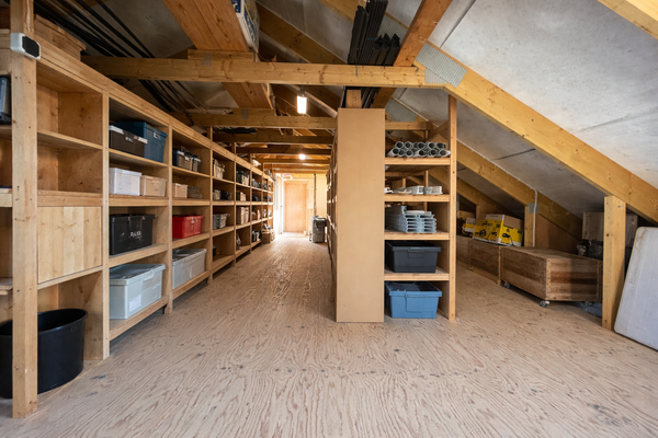 Großer ausgebauter Dachboden