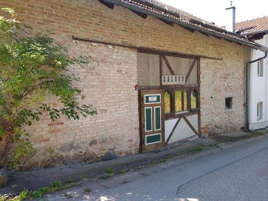 ff5fb127-165e-4e68-82d2-3132f5a2ef60-1385964505