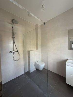 Gäste WC mit Dusche Muster