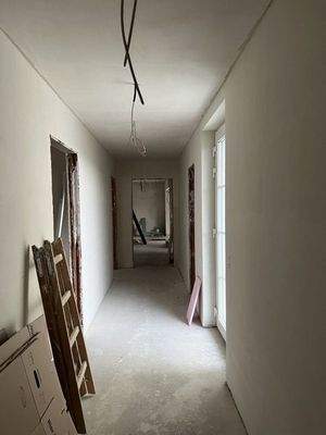 28 Flur OG Hinterhaus