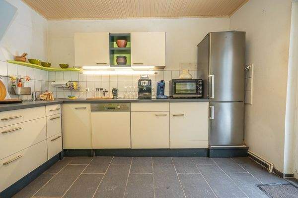 Küche (Wohneinheit 1)