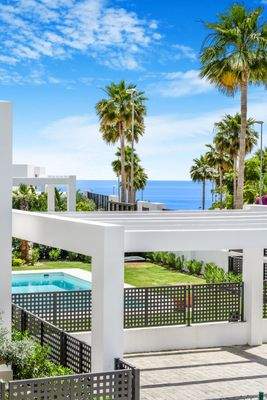 Photo: Villa in Marbella East