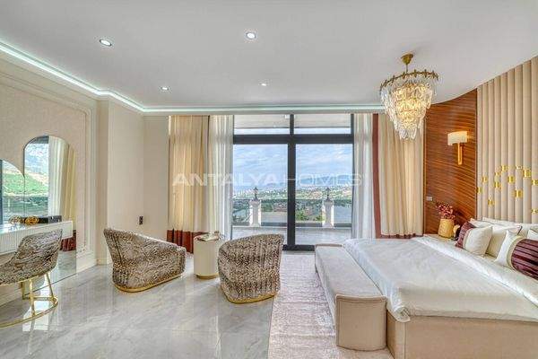 Houses with Private Pools in Alanya Antalya