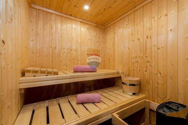 Sauna.