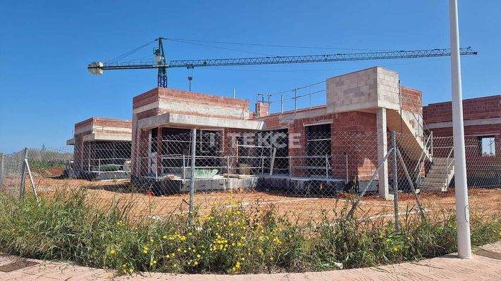 Discover Villas with Elegance & Comfort in Denia