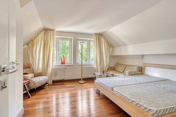 Dachgeschosszimmer