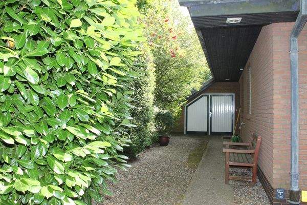 Auffahrt zur Garage