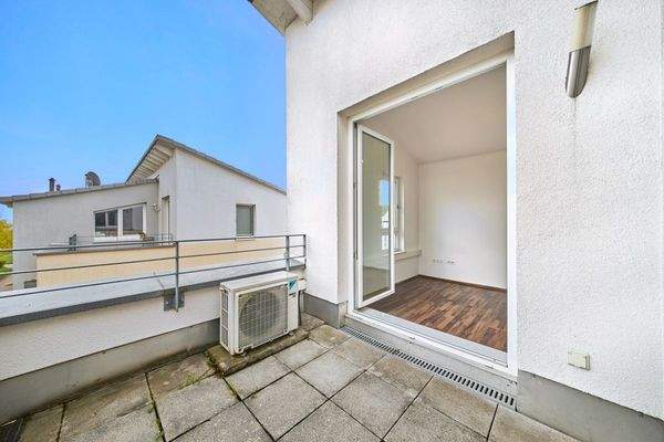 2nd Floor: Roof Terrace