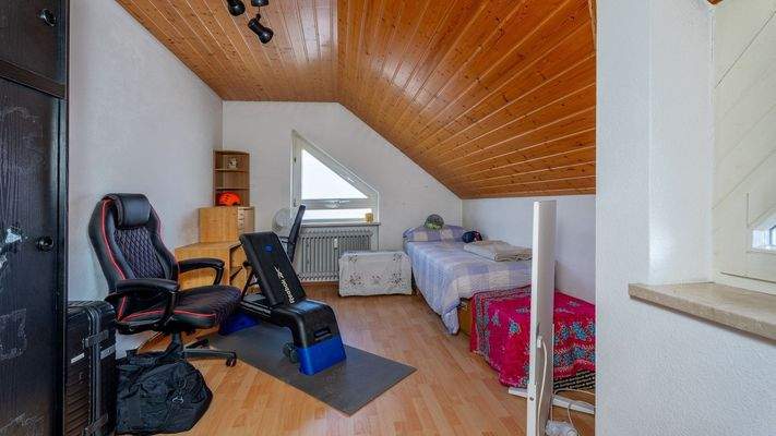 Kinderzimmer / Büro / Gast