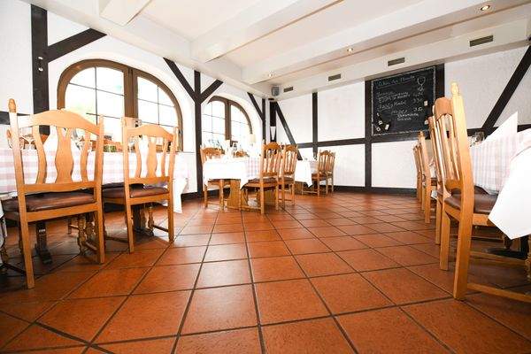 Gastraum der linke Seite