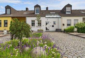 Schlossstraße 22 – 54293 Trier-Quint