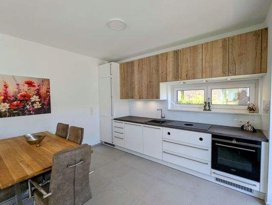 Hochwertige Einbauküche