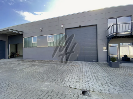 INFOS UNTER: 06171-586000